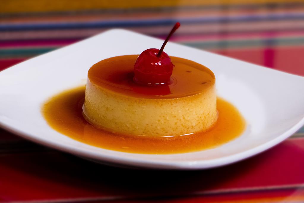 pratos muito doces mascaram o sabor frutado de um vinho, elevando sua acidez