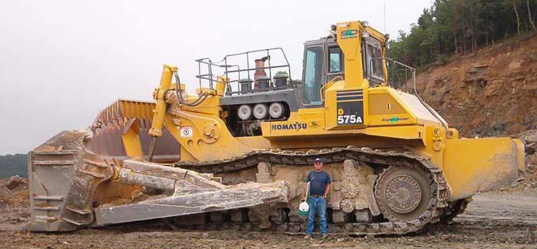 Trator de Esteiras Komatsu D575a